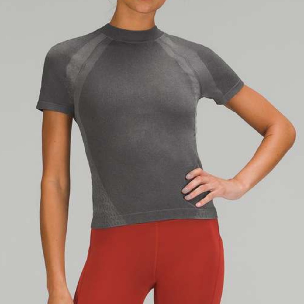 Lululemon seamless training short sleeve shirt, size 4